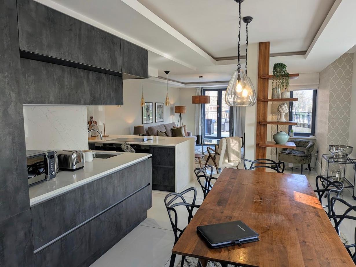 The Old Fire Station Luxury Apartment *